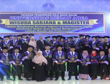 Universitas Medan Area Gelar Upacara Wisuda Sarjana Dan Magister ...