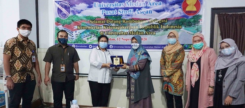 kunjungan-delegasi-kementerian-ketenagakerjaan-republik-indonesia-ke-universitas-medan-area